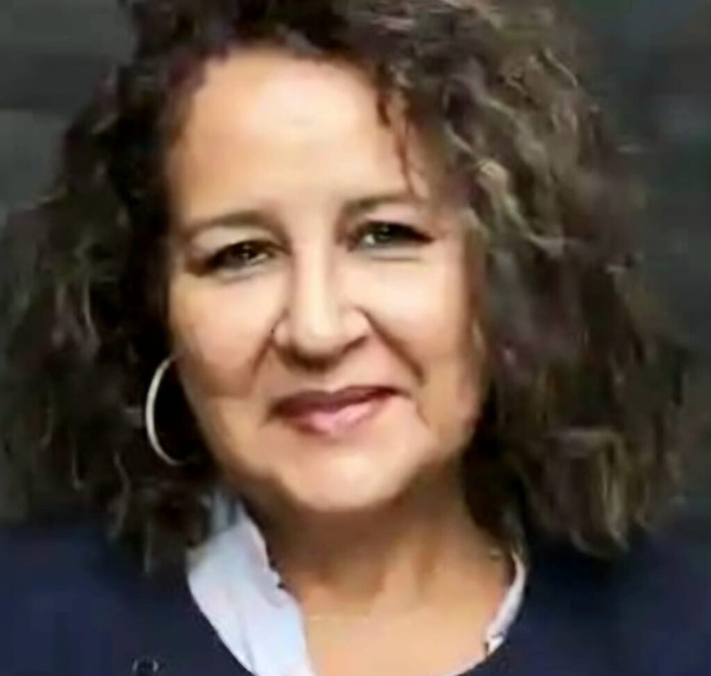 Malika, Gründerin von Glowify Atelier